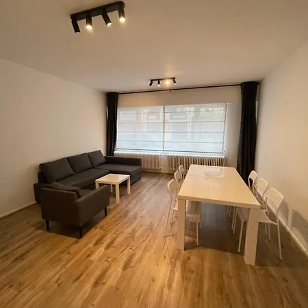 Lovely 2 Bedroom Near Knokke-strand Bar Appartement *