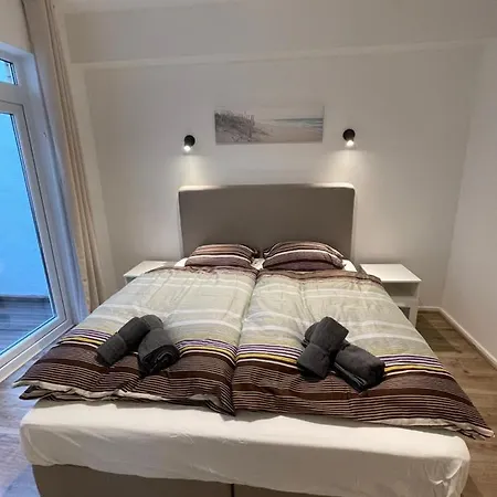 Apartment Lovely 2 Bedroom Near Knokke-strand Bar